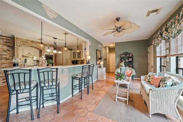 2207 Southern Hills Drive, League City, TX 77573