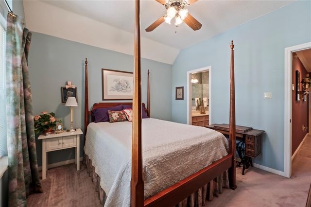 2207 Southern Hills Drive, League City, TX 77573
