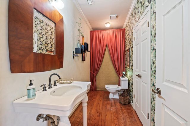 2207 Southern Hills Drive, League City, TX 77573