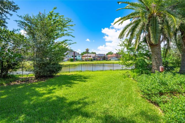 2207 Southern Hills Drive, League City, TX 77573
