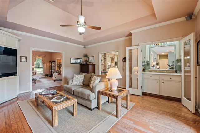 2207 Southern Hills Drive, League City, TX 77573