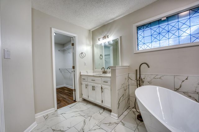 8936 ROWLEY CV, Cordova, TN 38016