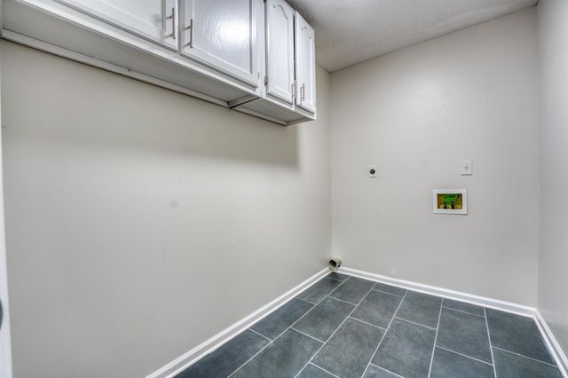 8936 ROWLEY CV, Cordova, TN 38016