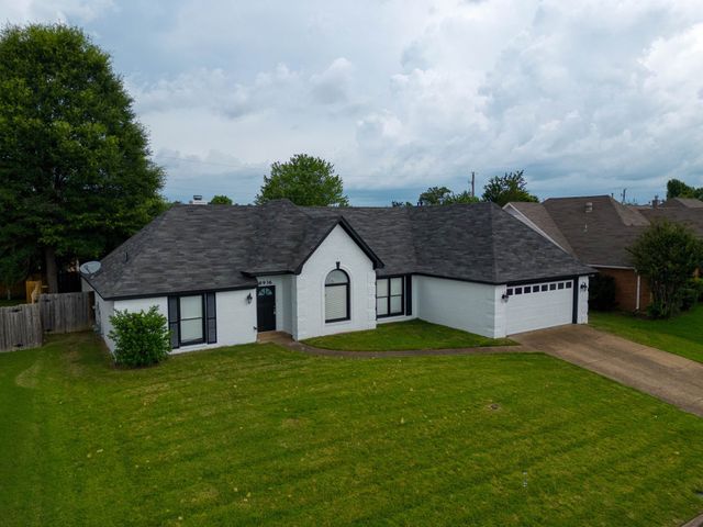 8936 ROWLEY CV, Cordova, TN 38016