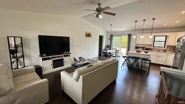 1312 Red Oak Drive, Goshen, IN 46526