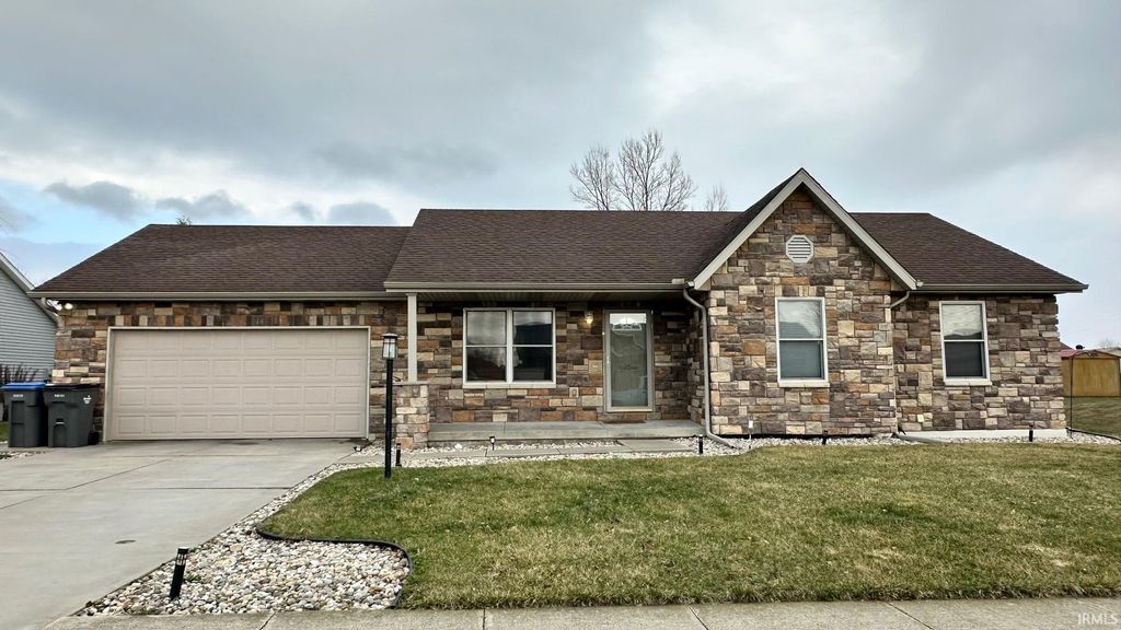 1312 Red Oak Drive, Goshen, IN 46526