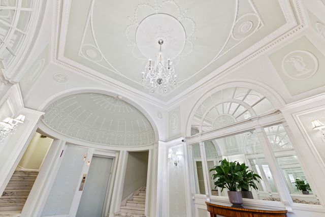 2600 N Lakeview Avenue 9B, Chicago, IL 60614