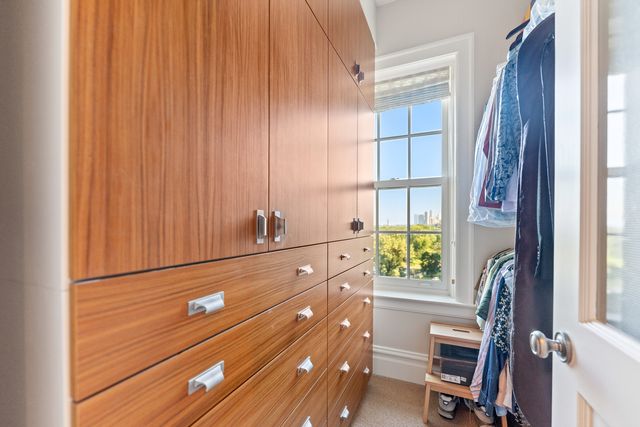 2600 N Lakeview Avenue 9B, Chicago, IL 60614