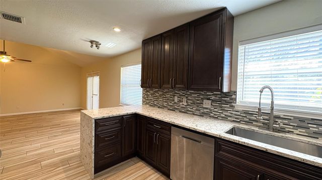 13631 Greenway Drive, Sugar Land, TX 77498