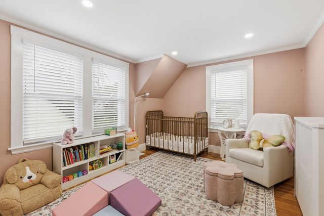 9 Rust St, Lynn, MA 01902