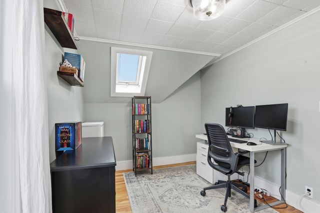 9 Rust St, Lynn, MA 01902