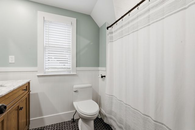9 Rust St, Lynn, MA 01902