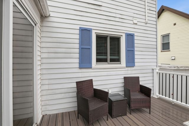 9 Rust St, Lynn, MA 01902