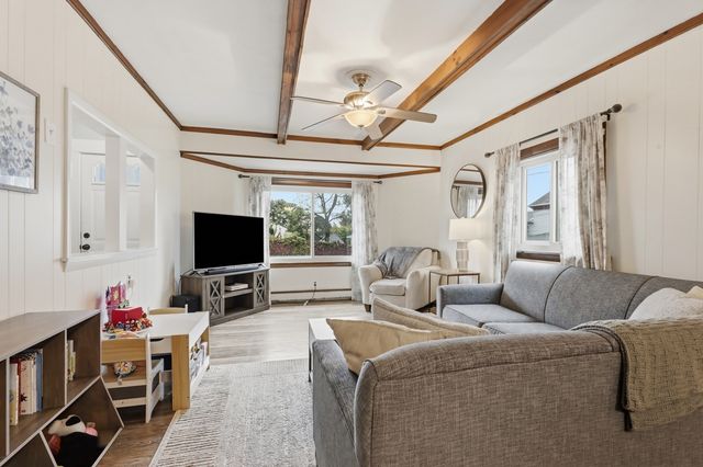 9 Rust St, Lynn, MA 01902
