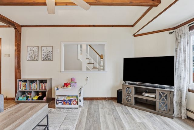 9 Rust St, Lynn, MA 01902