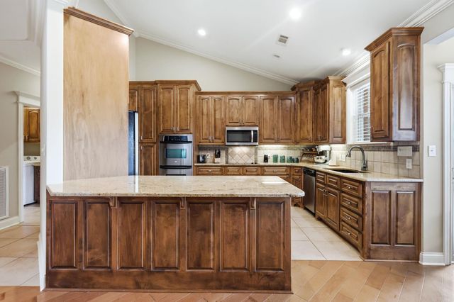 14 Asombroso Lane, Hot Springs Village, AR 71909