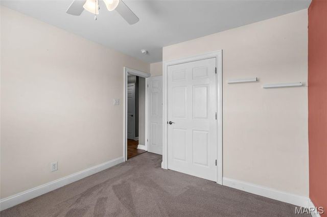 669 Green Hedge Drive, Fenton, MO 63026