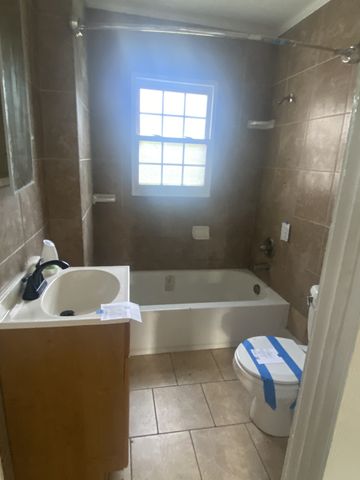 504 General St, E, Tullahoma, TN 37388