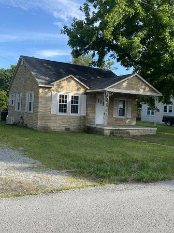 504 General St, E, Tullahoma, TN 37388