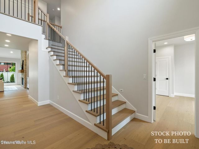 1008 E STEEPLE CHASE RD, Hayden, ID 83835