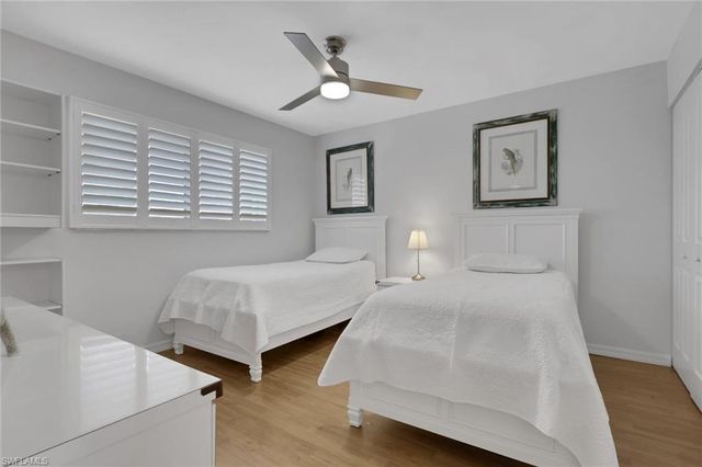 170 Turtle Lake CT 309, Naples, FL 34105