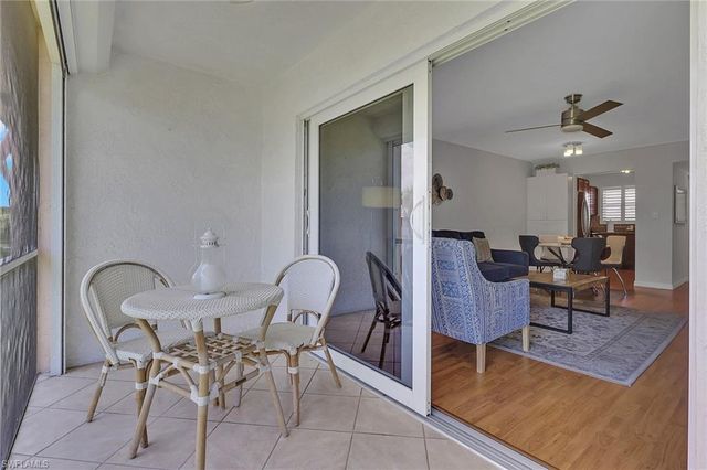 170 Turtle Lake CT 309, Naples, FL 34105