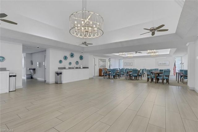 170 Turtle Lake CT 309, Naples, FL 34105