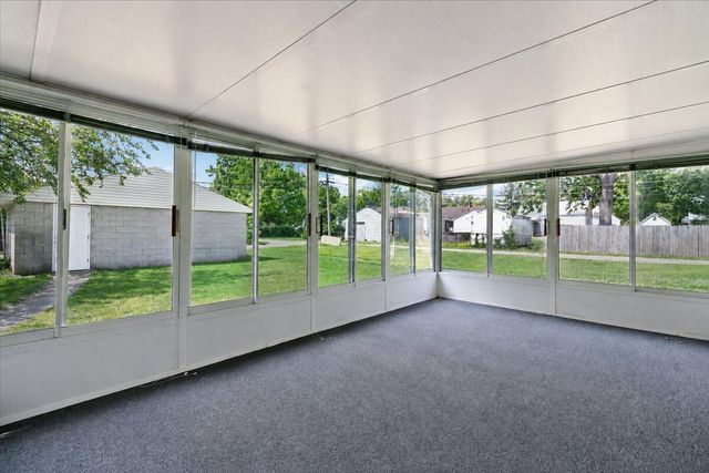 2961 E 11th Avenue, Columbus, OH 43219