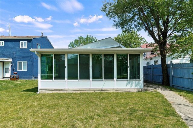 2961 E 11th Avenue, Columbus, OH 43219