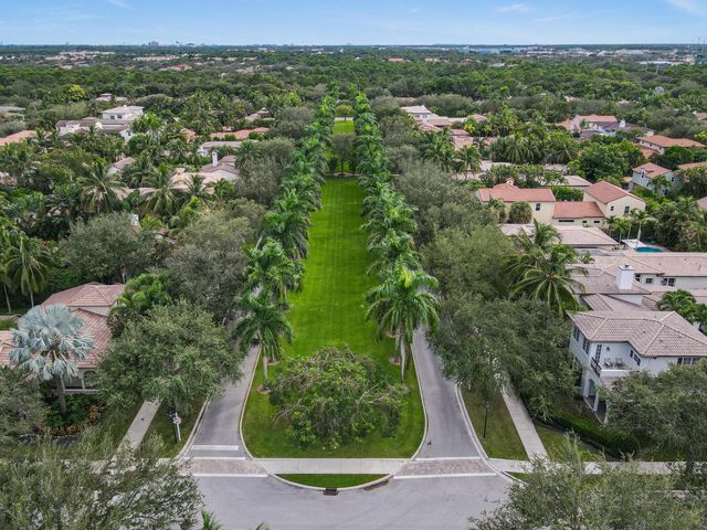 152 Santiago Drive, Jupiter, FL 33458