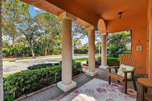 152 Santiago Drive, Jupiter, FL 33458