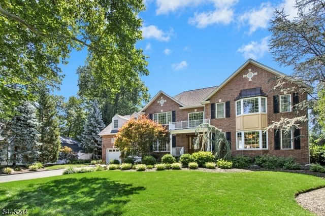 1003 Charles St, Mountainside Boro, NJ 07092
