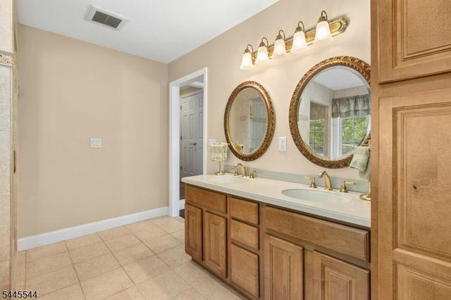 1003 Charles St, Mountainside Boro, NJ 07092