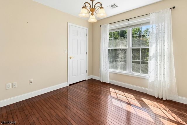 1003 Charles St, Mountainside Boro, NJ 07092