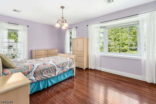 1003 Charles St, Mountainside Boro, NJ 07092