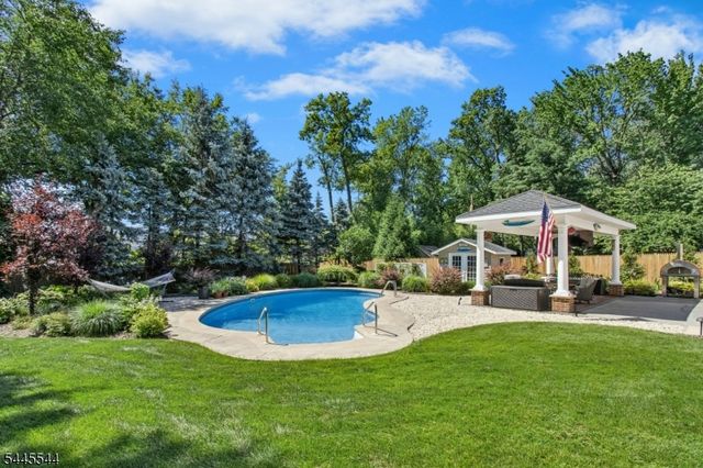 1003 Charles St, Mountainside Boro, NJ 07092