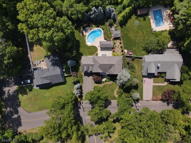 1003 Charles St, Mountainside Boro, NJ 07092