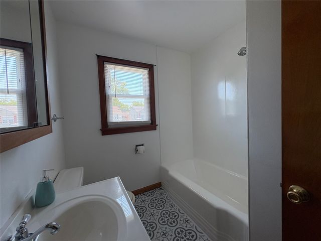 918 W 36TH Street, Erie, PA 16508