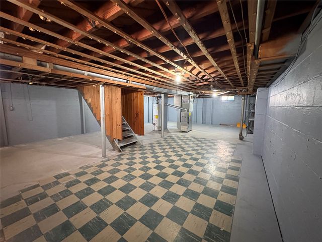 918 W 36TH Street, Erie, PA 16508