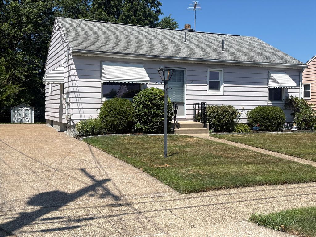 918 W 36TH Street, Erie, PA 16508