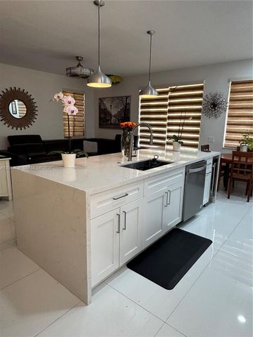 1362 Canary Island Drive, Weston, FL 33327