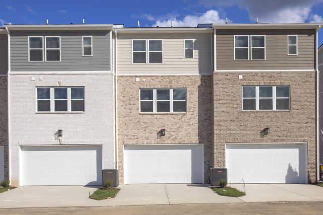 154 Barton Village Boulevard, Lebanon, TN 37090