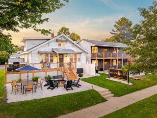 710 W LUDINGTON Avenue, Ludington, MI 49431