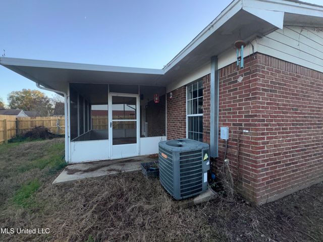 132 Meade Lane, Pearl, MS 39208