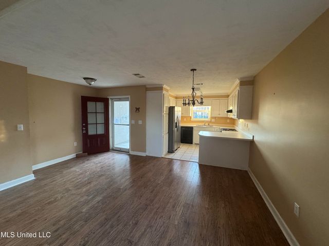 132 Meade Lane, Pearl, MS 39208