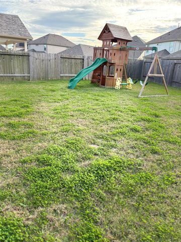 17607 Desmond Street, Humble, TX 77346