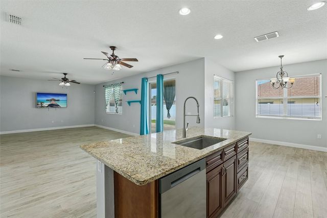 4362 SUN CENTER ROAD, Mulberry, FL 33860