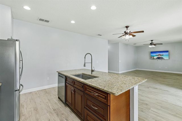 4362 SUN CENTER ROAD, Mulberry, FL 33860