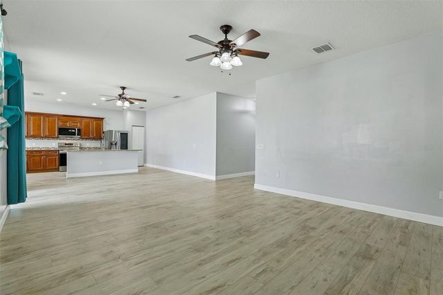 4362 SUN CENTER ROAD, Mulberry, FL 33860