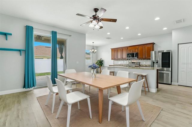 4362 SUN CENTER ROAD, Mulberry, FL 33860